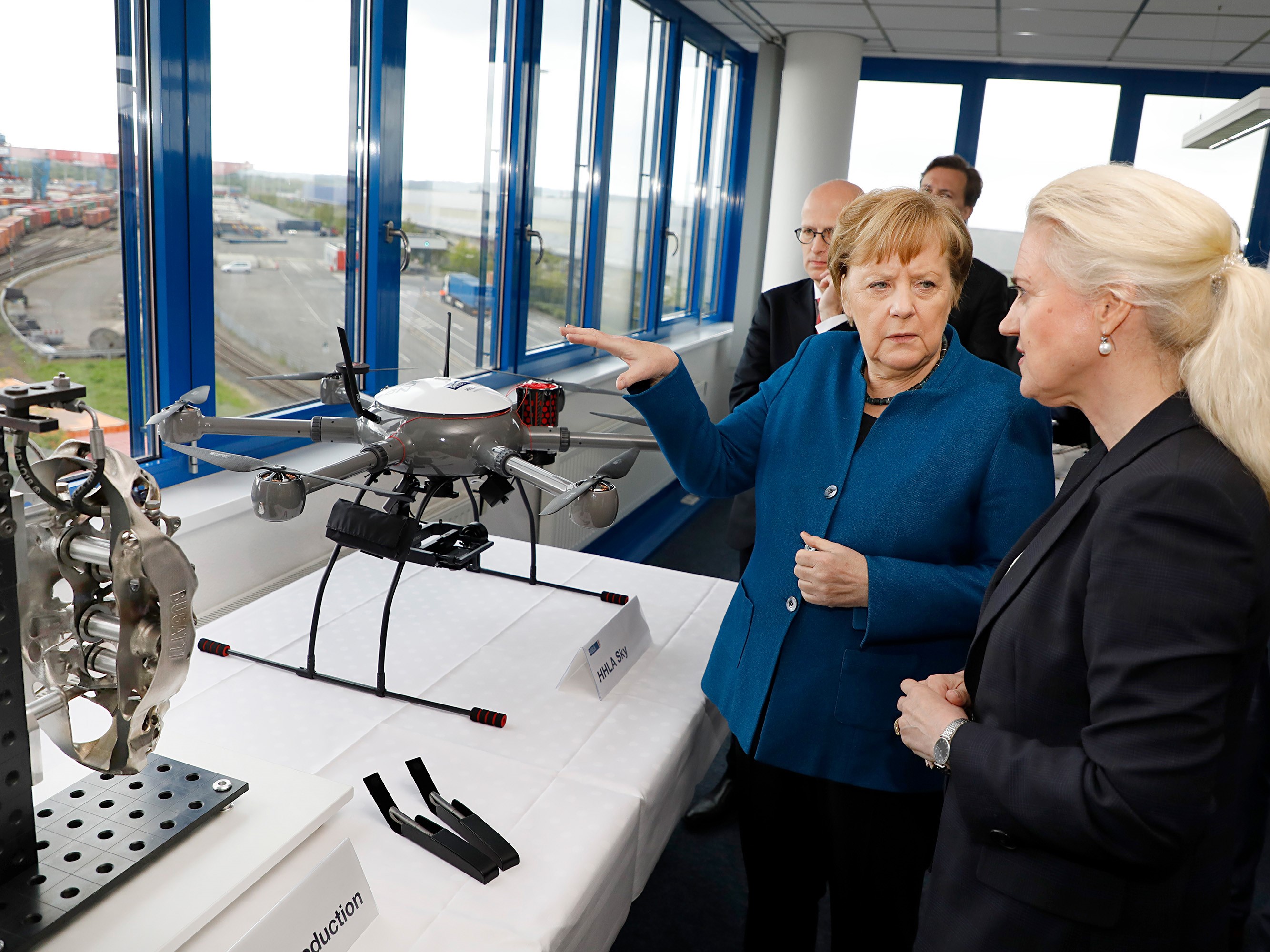 HHLA Sky - Technologische Innovationen aus dem größten Hafen Deutschlands  - HHLA Sky - Vollautomatisierung, Drohnenleitstände und mehr
