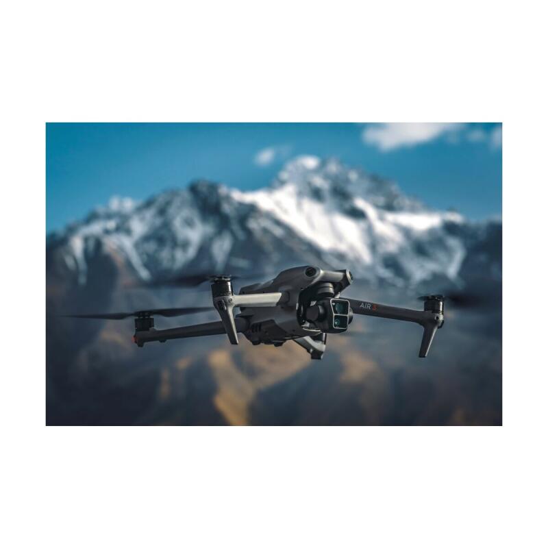 DJI Air 3 - Fly More Combo (DJI RC-N2)