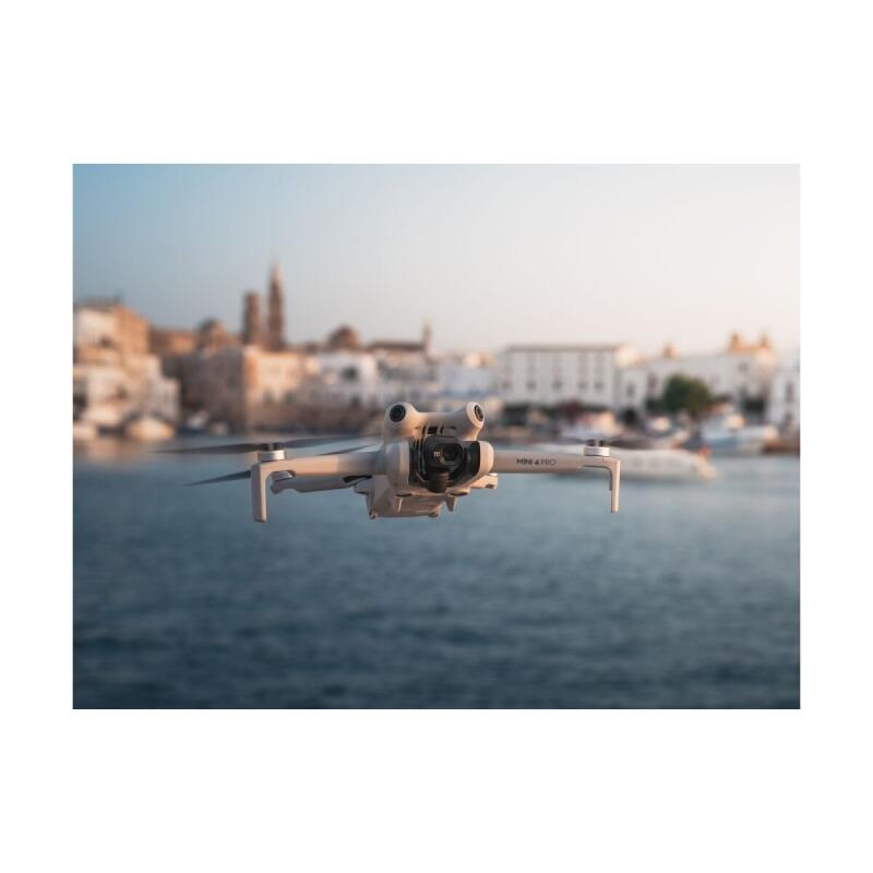 DJI - Mini 4 Pro  (DJI RC 2)